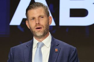 O miliardu dolarů méně. Trumpův kryptobyznys krvácí - Novinky